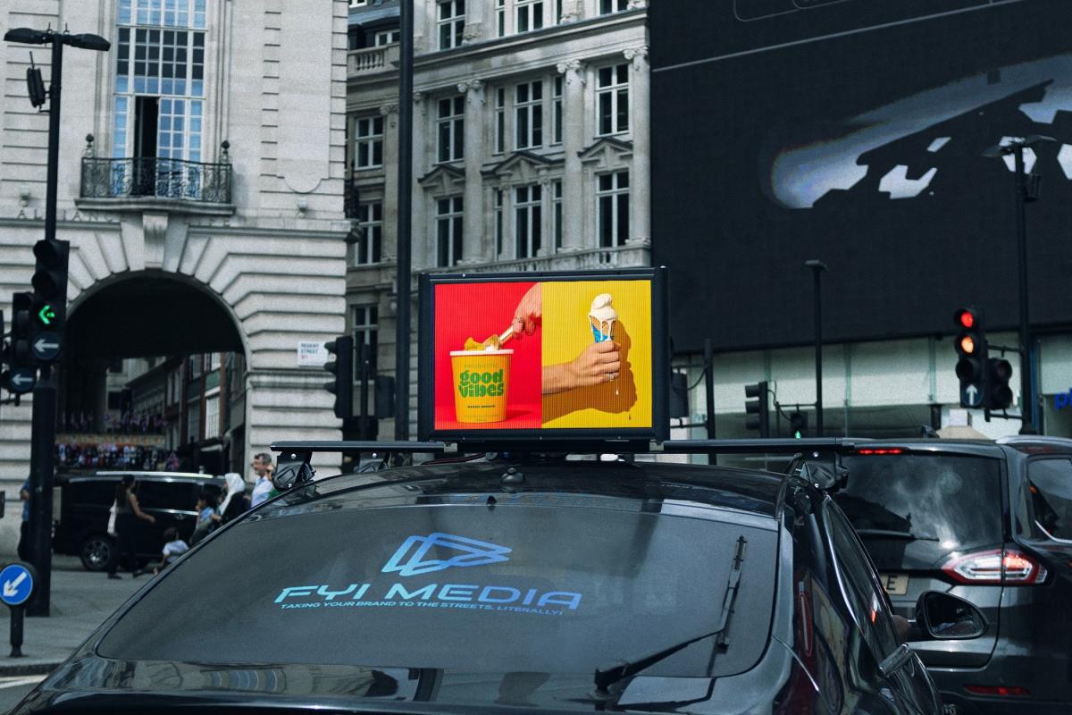 Mobile Digital Rooftop Screens - London Image #5